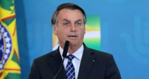 Bolsonaro sanciona projeto anticrime aprovado pelo Congresso