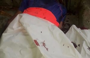 Adolescente usando colete da PM é morto durante confronto entre facções em Manaus