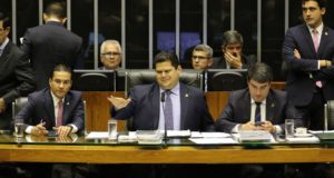 Congresso mantém veto a propaganda partidária na TV e no rádio