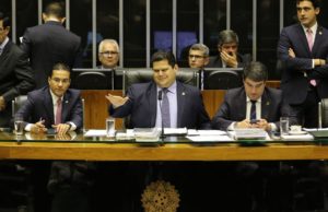 Congresso mantém veto a propaganda partidária na TV e no rádio