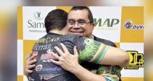ALCAMA outorga título immortalis in memoriam para Arlindo Júnior