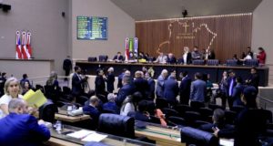Deputados da Aleam destinam R$ 2,9 Bi de emendas para Educação do AM