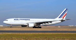 Criança é encontrada morta em trem de voo de avião francês