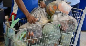 China quer acabar com uso de plástico descartável até 2025