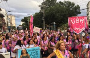 Banda Maria Vem com as Outras leva tema ‘Não é Não, Meu Corpo me Pertence’ para ruas do Centro
