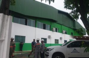 Quadra de Escola de Samba Reino Unido da Liberdade é flagrada com ligação clandestina: “miau”