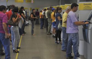 Bancos fecham na segunda e terça-feira de carnaval