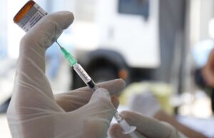 Britânicos que produzem vacina farão testes com 10 mil pessoasVacina experimental contra covid-19 recebeu recursos de US$ 1,2 bi