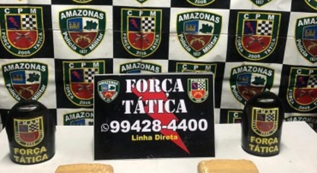 Policiais militares da Força Tática detêm mulher suspeita de tráfico de drogas