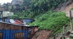 Segunda-feira, marcada por 42 registros de ocorrências ocasionadas pela forte chuva