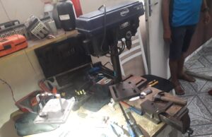 Homens são presos por furto e receptação de medidor de energia, no bairro Cidade de Deus