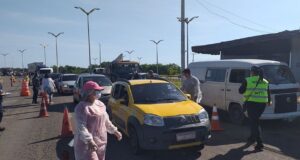 Em Iranduba, “Barreira Sanitária” é montada próximo à Ponte Jornalista Phelippe Daou