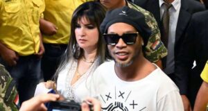 Times de torneio de presos disputam ‘contratação’ de Ronaldinho na prisão