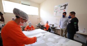 Sistema prisional irá confeccionar máscaras de proteção e firma parceria para produção de álcool 70º