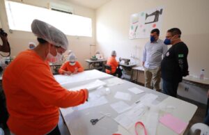 Sistema prisional irá confeccionar máscaras de proteção e firma parceria para produção de álcool 70º