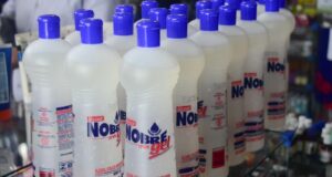 Farmácias e similares têm 48 horas para apresentar notas de compra e venda de álcool em gel