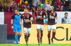 Tite escalou Gabigol, Bruno Henrique e Everton Ribeiro para compor Seleção Brasileira