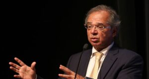 Pressionado, Paulo Guedes anuncia injeção de R$ 147,3 bilhões