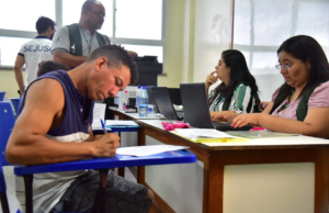 Em menos de quatro horas, equipe do Governo atende 179 famílias do Monte Horebe