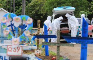 Em colapso, Amazonas tem 890 internados, sendo 229 na UTISistema de Saúde não dá conta de tantos doentes