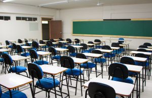 Juiz manda escolas darem 20% de desconto nas mensalidades em ManausEfeito Covid-19