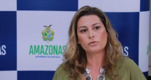 Biomédica, especialista em gestão hospitalar assume Susam