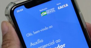 Caixa adia pagamento de auxílio emergencial para quem usou APP