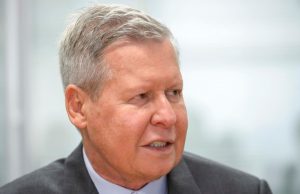 Arthur afirma que Bolsonaro está desmontando o Brasil"Só fica quem é obediente?"