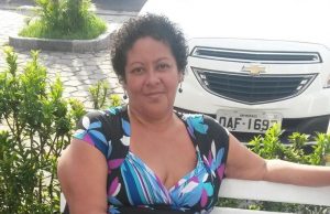 Horror na Nilton Lins: sem atendimento, sem o corpo da mãe e sem respeitoImagens da família implorando atendimento viralizaram nas redes sociais