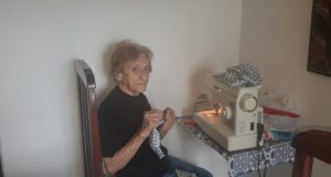 Idosa de 103 anos que sobreviveu a gripe espanhola ajuda no combate ao coronavírus