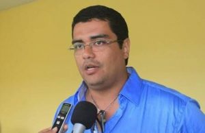 TCE-AM reprova contas de ex-prefeito de Parintins e o condena a devolver R$ 9,9 milhõesCarlos Alexandre Silva ainda pode recorrer da decisãhttps://reportermanaos.com.br/wp-admin/edit.phpo proferida pelo TCE-AM, mas precisa quitar os valores em 30 dias