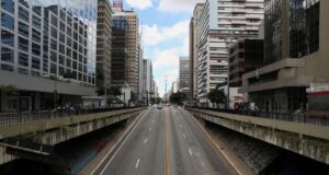 Mortes por Covid-19 triplicam em São Paulo