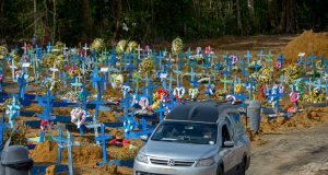Covid-19: Manaus registra queda em enterros no domingo e atinge o menor nº do mês de maioUm total de 44 mortes nos cemitérios públicos e privados da cidade