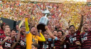 38 pessoas testam positivo para coronavírus no FlamengoPandemia na Gávea