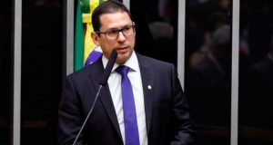 Marcelo Ramos pressiona ministro da Saúde por liberação de R$ 200 miEmendas de bancada seguem trancadas