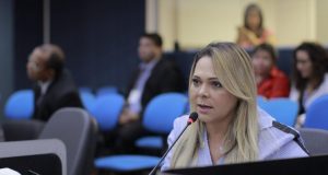 Presidente da Comissão da Mulher na CMM cobra apoio da bancada federal para combater feminicídioUma mulher é morta no país, a cada sete horas, apenas pelo fato de ser mulher, chamado crime de feminicídio