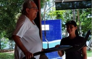 Amazonino reaparece em esteira para desmentir que está doenteEM FORMA E PRONTO PARA AS ELEIÇÕES?