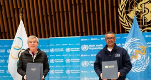 Tedros diz esperar que Jogos celebrem vitória sobre coronavírusDiretor da OMS deu declaração em encontro com Thomas Bach