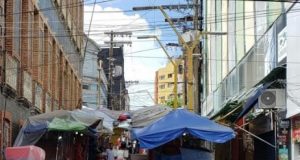 Centro de Manaus está sitiado pela PolíciaIsolamento será cumprido por força policial