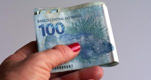 Homem registra B.O contra ex por querer metade dos R$600 de Auxílio EmergencialEle disse ter sido informado por um órgão oficial de que teria direito a metade do valor do auxílio