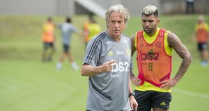 Flamengo desafia coronavírus e acaba visto como péssimo exemploNão pode treinar, mas o clube desafia o coronavírus