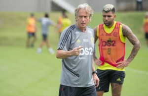 Flamengo desafia coronavírus e acaba visto como péssimo exemploNão pode treinar, mas o clube desafia o coronavírus