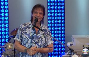 Roberto Carlos pede radicalização do isolamentoLive e palavra do "rei"
