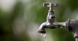 Falta água em um de cada dez domicílios brasileirosNúmero equivale a mais de 6 milhões de lares