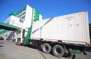 Susam retira câmaras para armazenar corpos dos hospitais de ManausAcabaram aquelas cenas grotescas