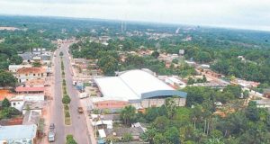Em Iranduba, Justiça manda Prefeitura fazer manutenção de toda rede pública de iluminaçãoO descumprimento da decisão acarretará em multa diária de 10 mil reais ao Município (limitada a 2 milhões de reais)
