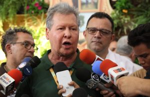 Arthur detona reabertura de Manaus e afirma que “tem muita gente na rua”Nada a comemorar