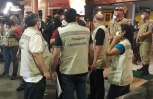 EFEITO COVID: Agentes fecham oito bares em ManausNão pode abrir!