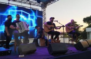 Com direito a show de Bruno parceiro de Marrone, polícia acaba com festa clandestina Terminou mal uma festa 'clandestina' de aniversário em Caldas Novas, Goiás, no último sábado (27)