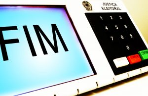 Senado aprova adiamento das eleições para novembroEfeito covid-19